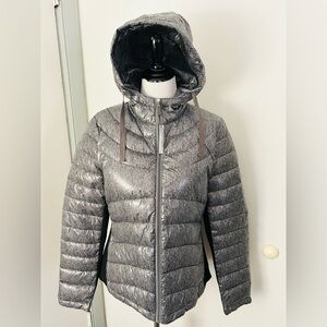 NWOT premium down 4 way stretch Calvin Klein puffer jacket